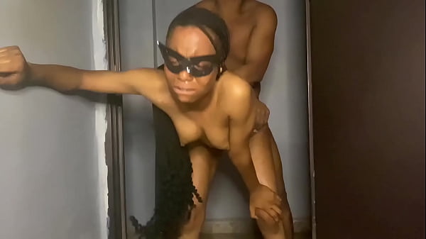 Incroyable et attrayante ado taquine