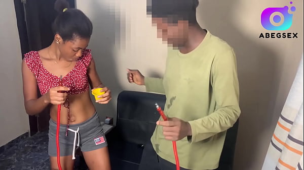 PARTY UND SEX. BITTE ABONNIEREN SIE RED