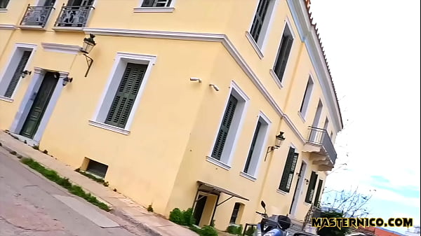 Enger Teenie-Arsch wird im Urlaub von Riesenschwanz gefickt!!! | Sex-Vlog