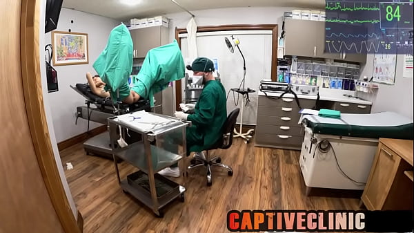 Bei der Horney-Schlampe Brooklyn Rossi wurde von Doktor Tampa in der BondageClinic - Reup eine sexuelle Devianzstörung diagnostiziert