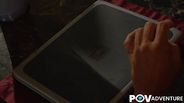 POV Adventure-Hot Blonde Emma Stiletto baise son rendez-vous à l'aveugle