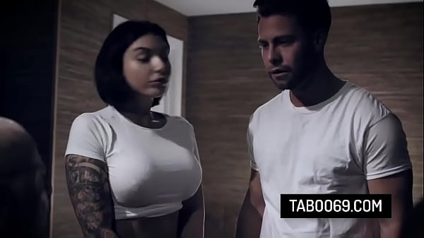 Sacanagem adolescente Ivy Lebelle anal fodida na frente de seus professores