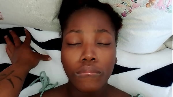 Ragazza teenager sexy selvaggia