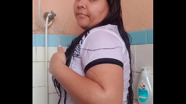 Le encanta ver mi brazo mojado - Parte 3