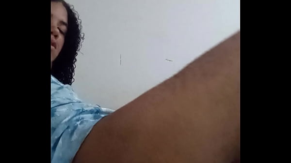 Adolescente linda e gostosa se apresenta - Desconhecido