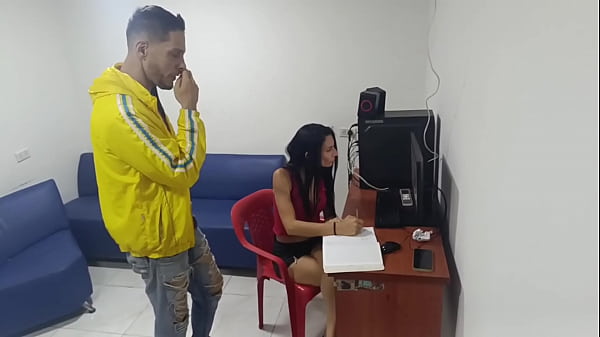 RÉVEILLEZ-VOUS BELLE-MÈRE RÉVEILLEZ-VOUS ! - la belle-mère est déjà partie, mon beau-père peut baiser MAINTENANT