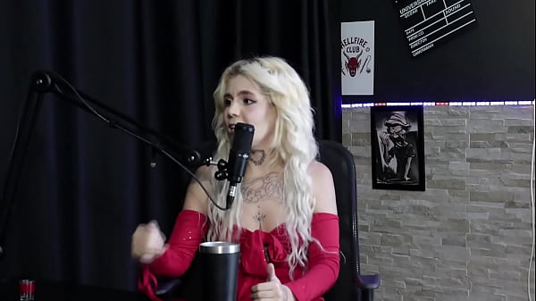 उसने झुनझुने पर अपनी गांड उछाल दी, उसे बीडीएसएम चीजें पसंद नहीं हैं और जब उसने चाल चली... - कायरा सेक्स (शीर/लाल)