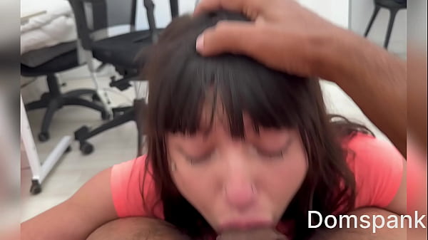 Cô gái Colombia tuổi teen nóng bỏng nhận được một cú đánh đòn cứng và chết tiệt sâu trong cổ họng vì gian lận Video đầy đủ ở phiên bản Premium.