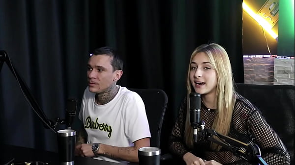 Uma vez ele fez um atendimento para um homem, falou do jogo do tigrinho e o orgulho que seu pau sentia - Yasmin Pariz &amp_ Ktal Vagabundo do Bom (SHEER/RED)