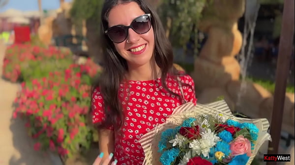 I gave flowers to a stranger and I hope that she will let me fuck her