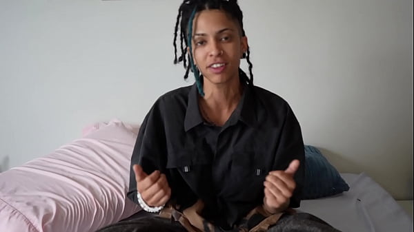 Singer went to record a video and had sex with the recording assistant