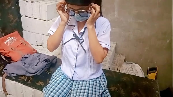 Storia dell'operaio e della figlia del padrone di casa che hanno fatto sesso