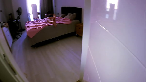 Sexe matinal à la première personne ?