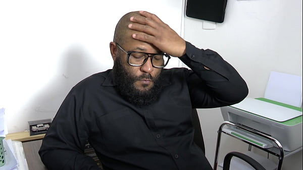 Sempre nos dias de briga, minha namorada fica brava e nunca atende minhas liga&ccedil_&otilde_es - V&iacute_deos sexo