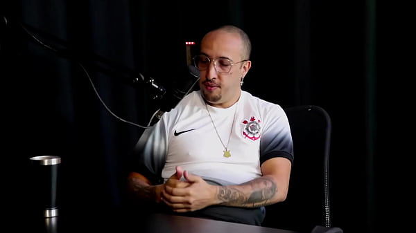 He has served men, had a girlfriend in jail and met his wife on social media - Thiago Bar&atilde_o (SHEER/RED)