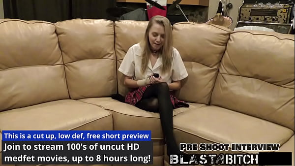 Ava Sirens Muschi wird gefickt und mit Sperma vollgespritzt, POV-Version