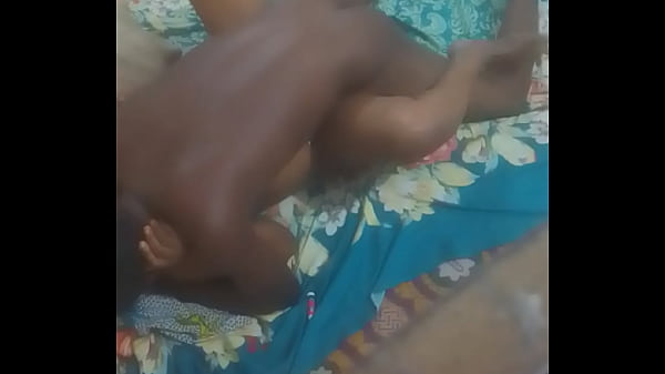 Amateur Teen dances - sensual