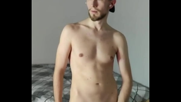 Smartphone-Version 9 16 Masturbation und Sperma vor der Webcam mit Gesicht 9