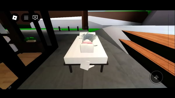 Scopa una bella troia milionaria nella sua villa - Brookhaven