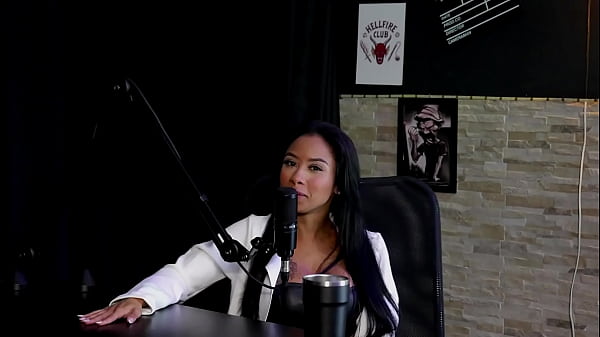 Começou como amador, tem apoio dos amigos e se achava hétero, mas... - Paulistinha (SHEER/RED)