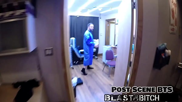 Schöne junge Mädchenposen