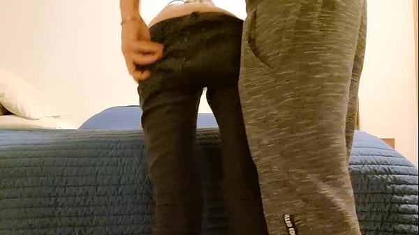 Asi folla mi hermana cuando esta bien con mi hermano, mexicana infiel esta bien con su novio pero igual viene a visitarme