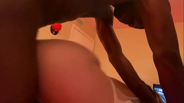 Mi sono divertito con il migliore amico del mio fratellastro