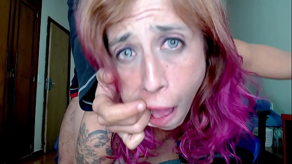 Il bastardo mi ha mangiato e mi è venuto in faccia