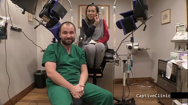 Kalani Luana acorda na beira da estrada apenas para fazer um passeio sexual com o estranho doutor Tampa! Assista ao filme completo de 2 horas apenas na BondageClinic! Reupar