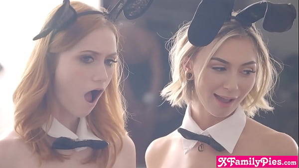 Die jugendliche Stiefschwester Madison Summers erzählte den BFFs Chloe Temple und Scarlet Skies, dass sie die Fantasie hatte zu ficken