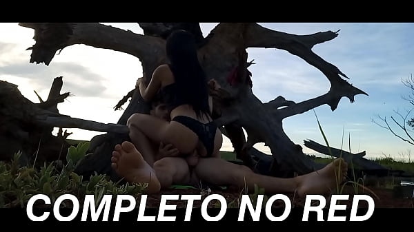 Quente deslumbrante adolescente brinca - latina