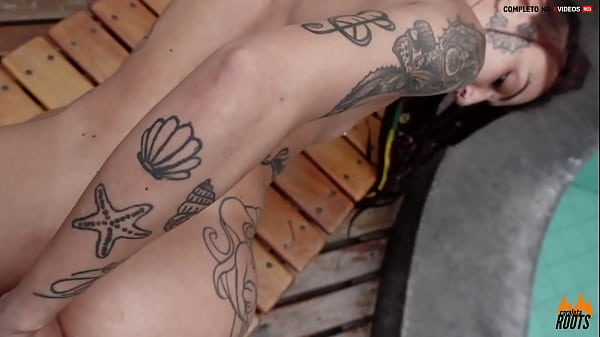 Caroleta roots - foot practice section with lots of anal - Loupan