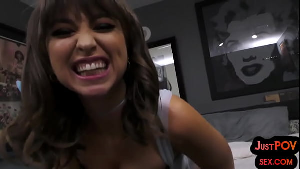 Anal POV Hairypussy Teen ATM Deepthroats Schwanz während gefickt