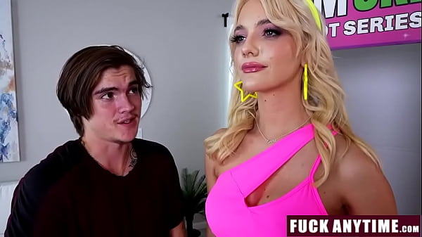 Schöne junge Mädchenmodelle