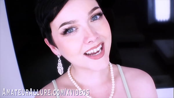 Jade Valentine e Bella Luna offrono piaceri orali