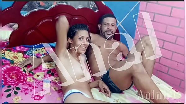 Dulce Chica Adolescente se divierte en latina