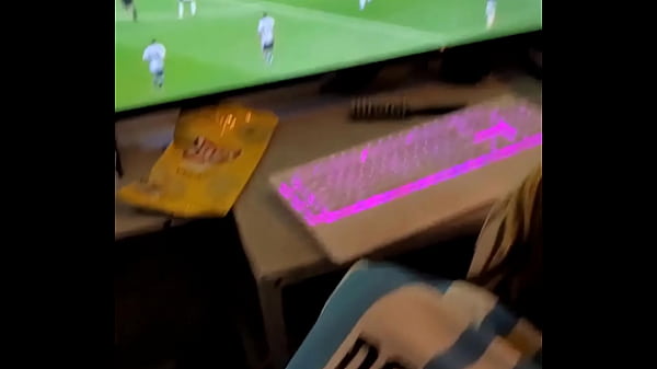 Teen Teen tritt auf – heiß