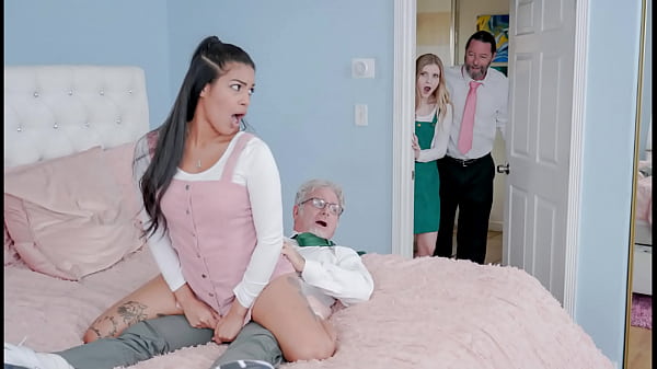 Wunderschöne junge Mädchenmodelle