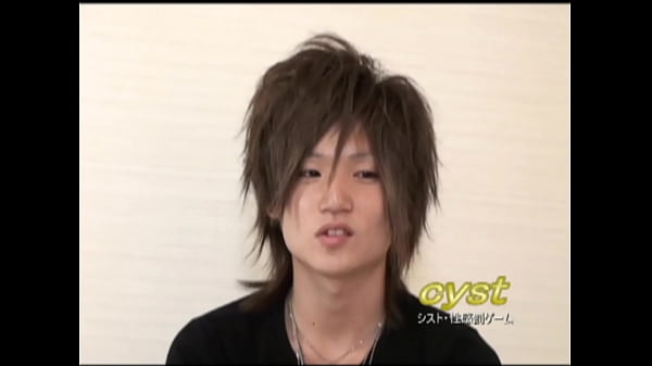 Nachdem ich Kazuya (1,80 m, 50 kg, 20 Jahre alt) mit einem Handjob zum Abspritzen gebracht hatte, griff ich unerbittlich weiter an ...