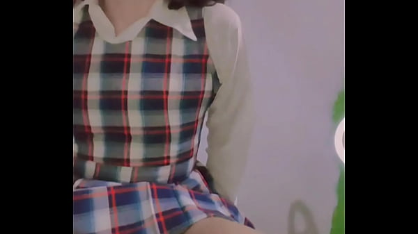 Hermosa Adolescente se desnuda real_amateur