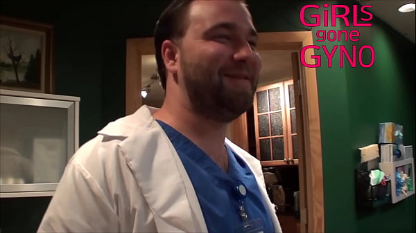 Adolescente mostra il video