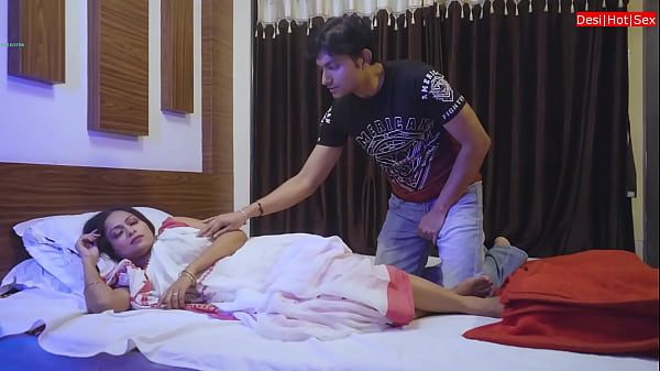 Desi Jamai und die junge Sasuri, heißer Tabu-Sex! Asiatischer heißer Sex