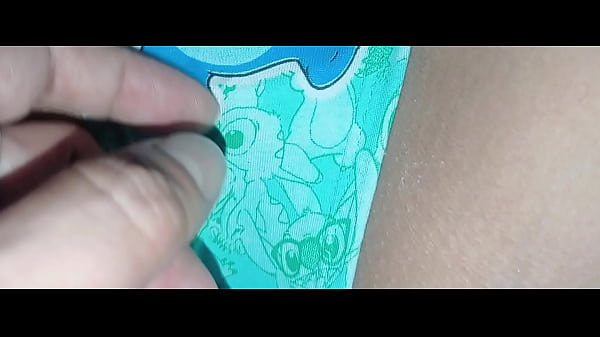 xxx Desi, meine Freundin macht mich an, wenn wir alleine zu Hause sind, spiele ich mit ihrer Muschi