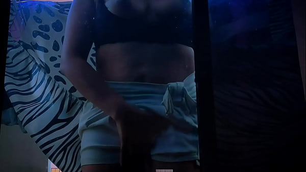 INCREDIBLE HAPPENED IN MEXICO - STEPMOTHER SEDUCES HER STEPSON BY SHOWING HER TITS THROUGH THE WINDOWS AND THE STEPSON FUCKS HER VERY RICH, REAL HOMEMADE AMATEUR SEX