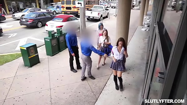 Cecelia Taylor lutscht und fickt den riesigen Schwanz von Officer Jack