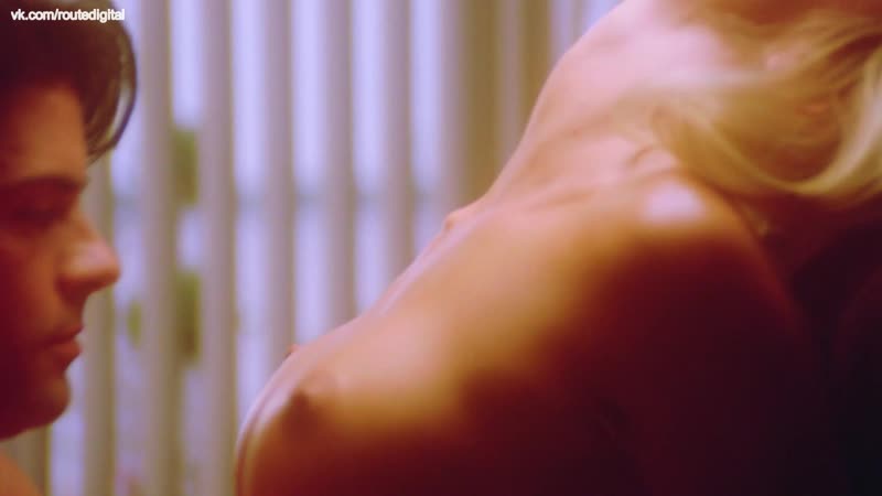 Suzi Simpson, Julie Strain, Tai Collins, Stacy Lynn Brown, Angela Wright desnuda Enemigo Gold (1993) HD 1080p Bluray Ver en línea