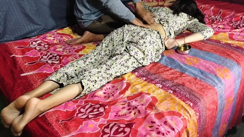 Đẹp teen cô gái xoa bóp dầu ngực và fuck bởi anh rể desi tình dục điều cấm kỵ loạn luân gia đình 🤐👅🤫