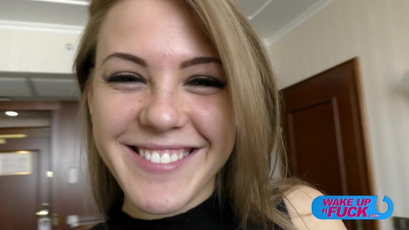 Viola bailey se despierta y folla al día siguiente [todo sexo, mamada, duro]