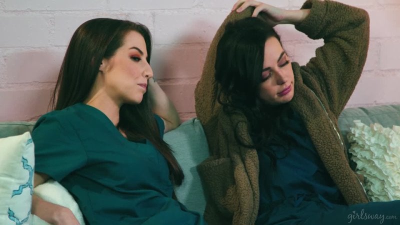 Whitney wright, Spencer Bradley nuôi dưỡng cảm xúc của họ [đồng tính nữ]