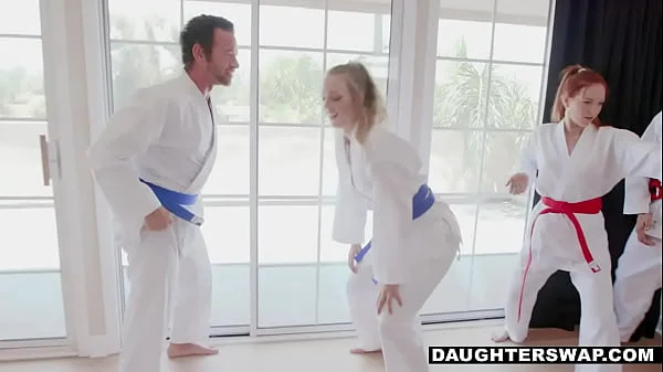 Caliente bhabhi ki chudai sexy chut con sari quitando